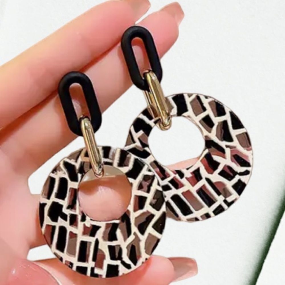 ‎LEOPARD GEOMETRIC CIRCLE EARRINGS